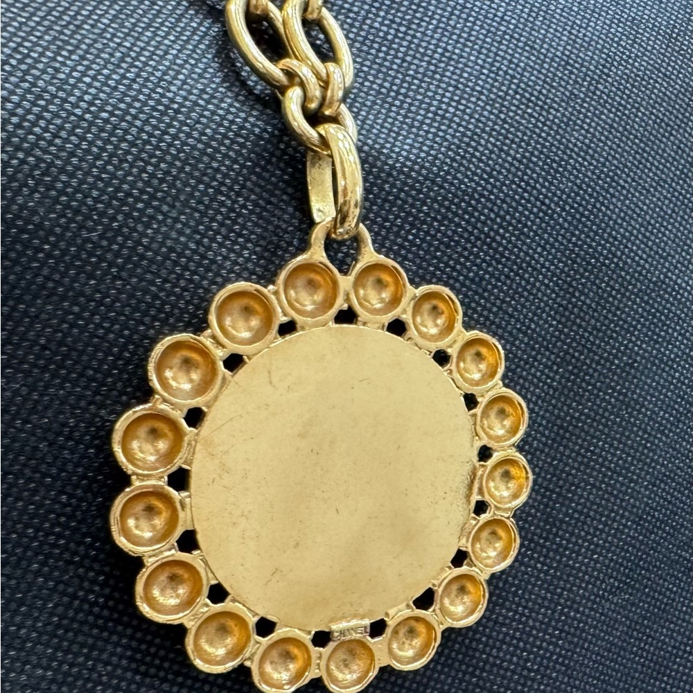 CHANEL Gold Rue Cambon Necklace with Medallion - Picture 9 of 9